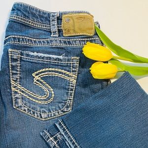 SILVER Natsuki Capri Jeans Size 14